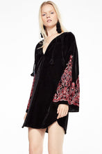 Load image into Gallery viewer, Velvet speaker sleeves exquisite embroidery black lace dress