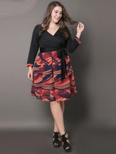 Load image into Gallery viewer, Large size women s new dress printed V-neck pleated pleated skirt