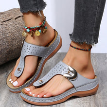 Load image into Gallery viewer, Spring New Round Head Hollow Metal Buckle Wedge Heel Wear Solid Color Comfortable Flip Flops