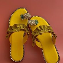 Load image into Gallery viewer, Pineapple Rhinestone sandals women wear flat bottomed women&#39;s shoes