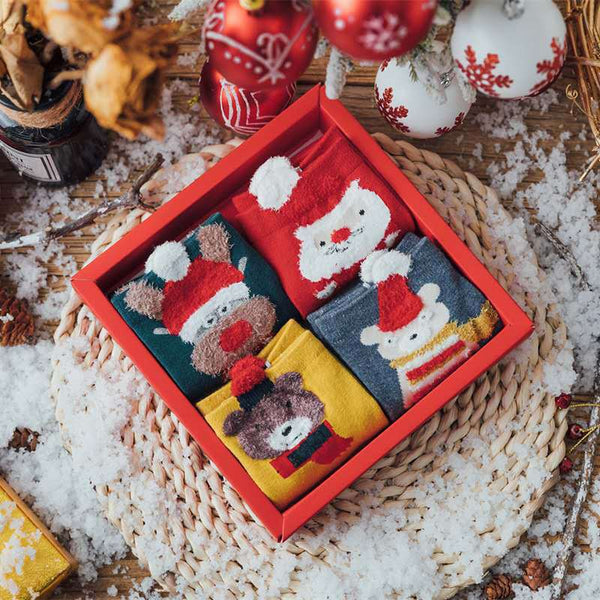 Autumn and winter new product red Christmas socks gift box cartoon cute medium tube socks female cotton socks Christmas socks boxed