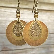 Load image into Gallery viewer, Bohemian vintage ethnic style cotton and linen women&#39;s assembly jewelry new old bronze circle carved earrings