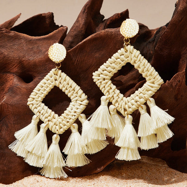 New vintage rattan tassel earrings earrings Bohemian handmade raffia earrings