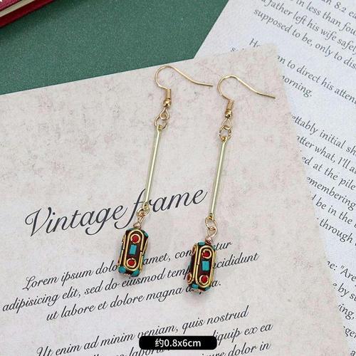 Original niche Nepal exotic Tibetan ethnic earrings retro temperament simple earrings show face thin earrings.