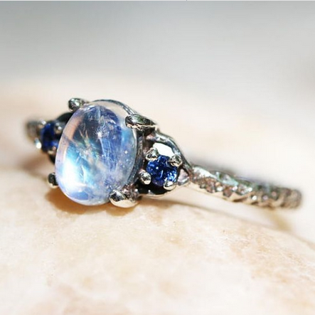 Vintage White Moonstone Antique Silver Ring Blue Crystal Female Girl Anniversary Wedding Retro Jewelry