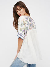 Load image into Gallery viewer, Popular Fashion Inwrought Floral-Print V Neck Half Sleeve T-Shirt Tops
