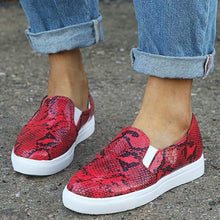 Load image into Gallery viewer, Women Casual  Snake Printing Women Vulcanized Flats Sneakers Shoes