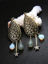 Load image into Gallery viewer, Retro Water Drop National Wind Hollow Long Earrings