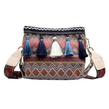 Load image into Gallery viewer, Bucket Fringed Spike Pocket Straw Ethnic Style shoulder Bags