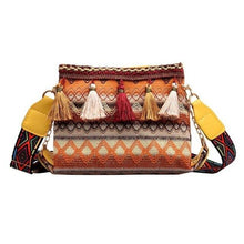 Load image into Gallery viewer, Bucket Fringed Spike Pocket Straw Ethnic Style shoulder Bags