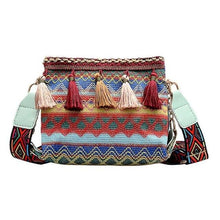 Load image into Gallery viewer, Bucket Fringed Spike Pocket Straw Ethnic Style shoulder Bags