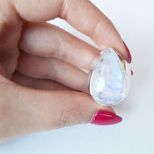 Load image into Gallery viewer, Moonstone Vintage Water Drop White Stone Female Fashion Ring