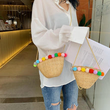 Load image into Gallery viewer, Simple Round Straw Women Summer Rattan Handmade Woven Beach Cross Body Bag