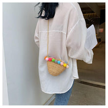 Load image into Gallery viewer, Simple Round Straw Women Summer Rattan Handmade Woven Beach Cross Body Bag