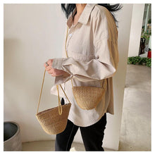 Load image into Gallery viewer, Simple Round Straw Women Summer Rattan Handmade Woven Beach Cross Body Bag