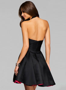 Fashion Halter V Neck Sleeveless Backless Cocktail Dress